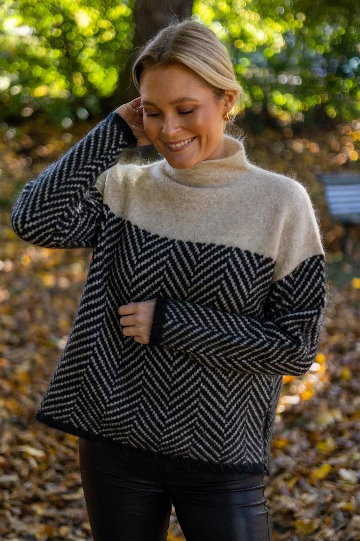 Gia | Luxury Cashmere Turtleneck Jumper