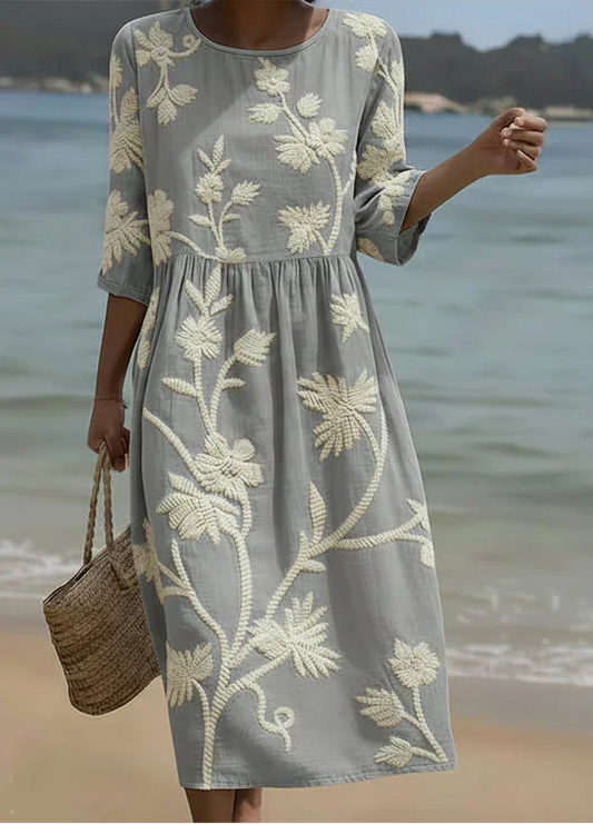 Havilah | Textured Floral Midi Dress
