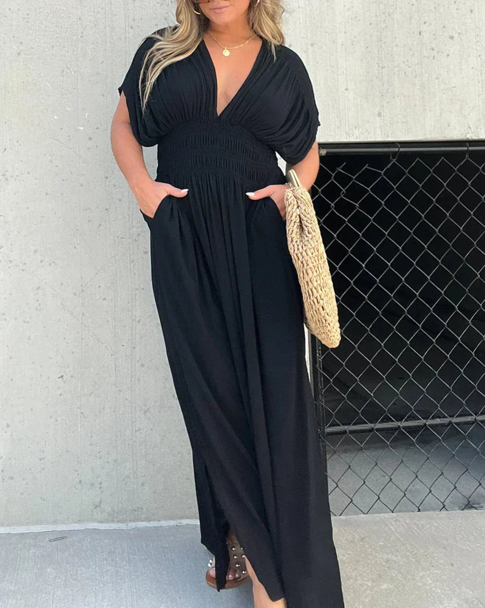 Black (Almost sold out) / 3XL (18-20)