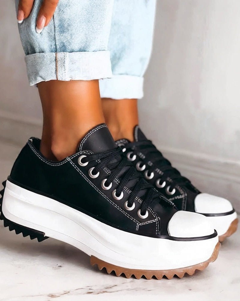 Black / 12