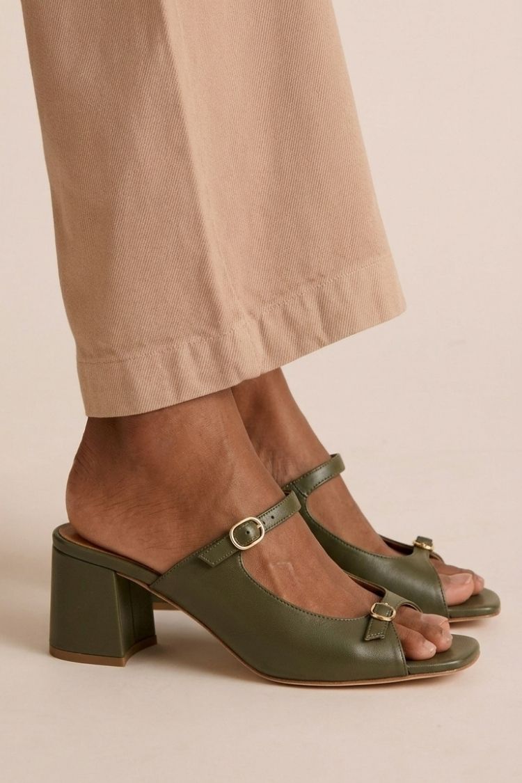 Vert militaire / 10.5
