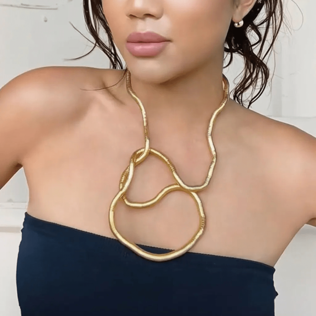 Tiffany | Flexible Loop Necklace