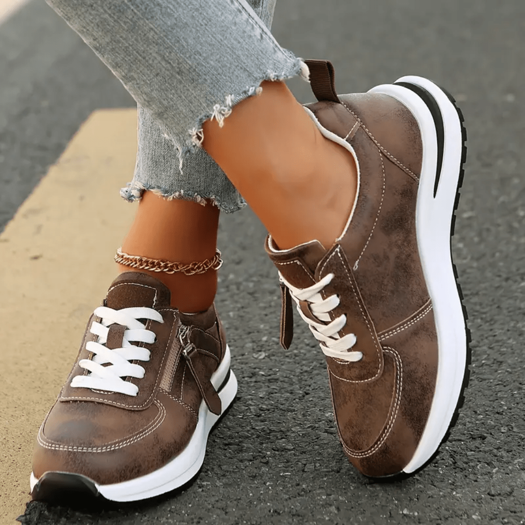 Brown / 11