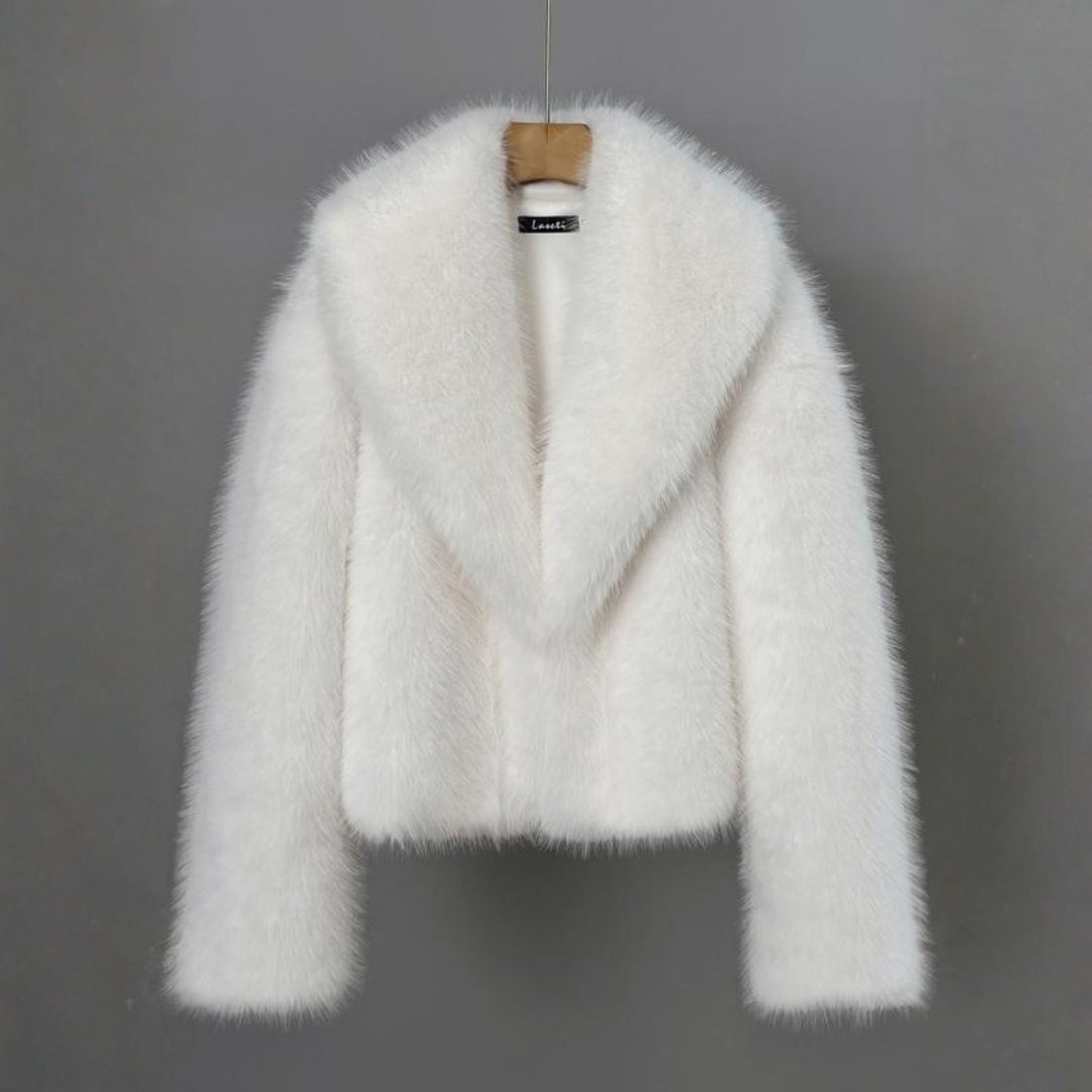 White / AU 12/14 (L)