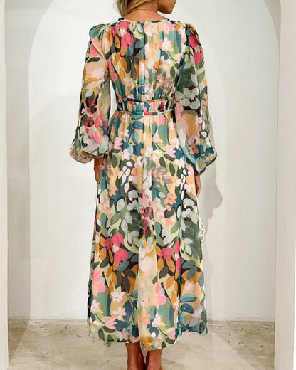 Daisy | Feminine Dress with Floral Motif