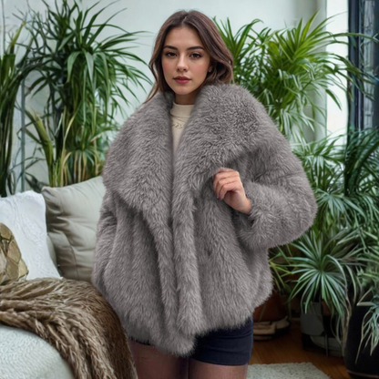 Corrine | Fuzzy Collar Coat