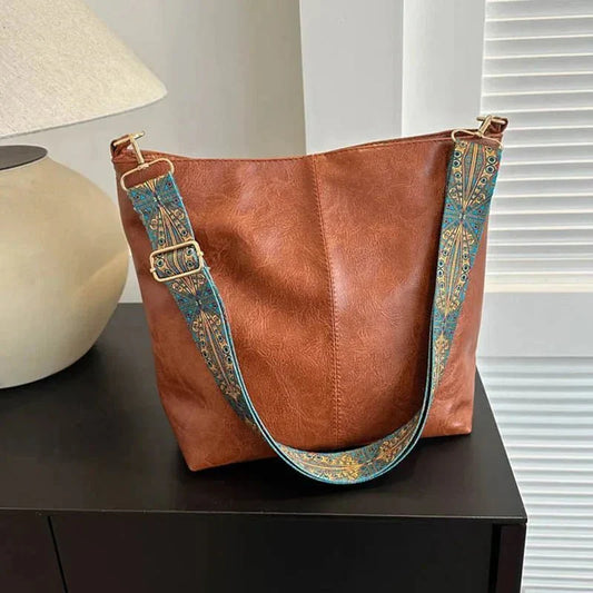 Tyla | Urban Heritage Shoulder Bag