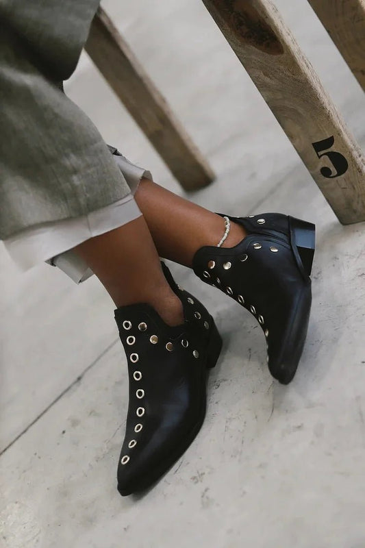 Amy - Urban Rebel Boots - Alira - Boutique