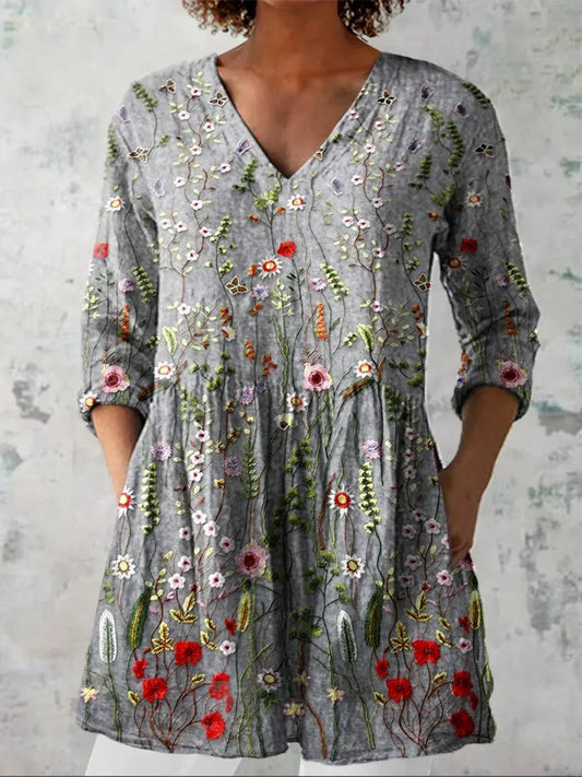 Ava | Heritage Floral V-Neck Shirt - Alira - Boutique