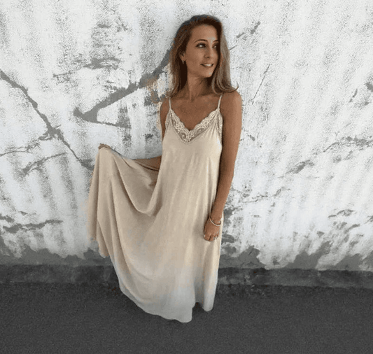 Carolina - Elegant Sleeveless Dress - Alira - Boutique