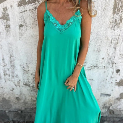 Carolina - Elegant Sleeveless Dress - Alira - Boutique