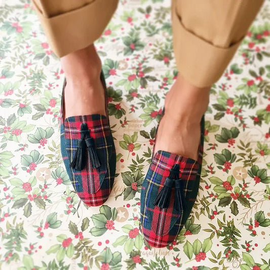 Carys - Timeless Tassel Loafers - Alira - Boutique