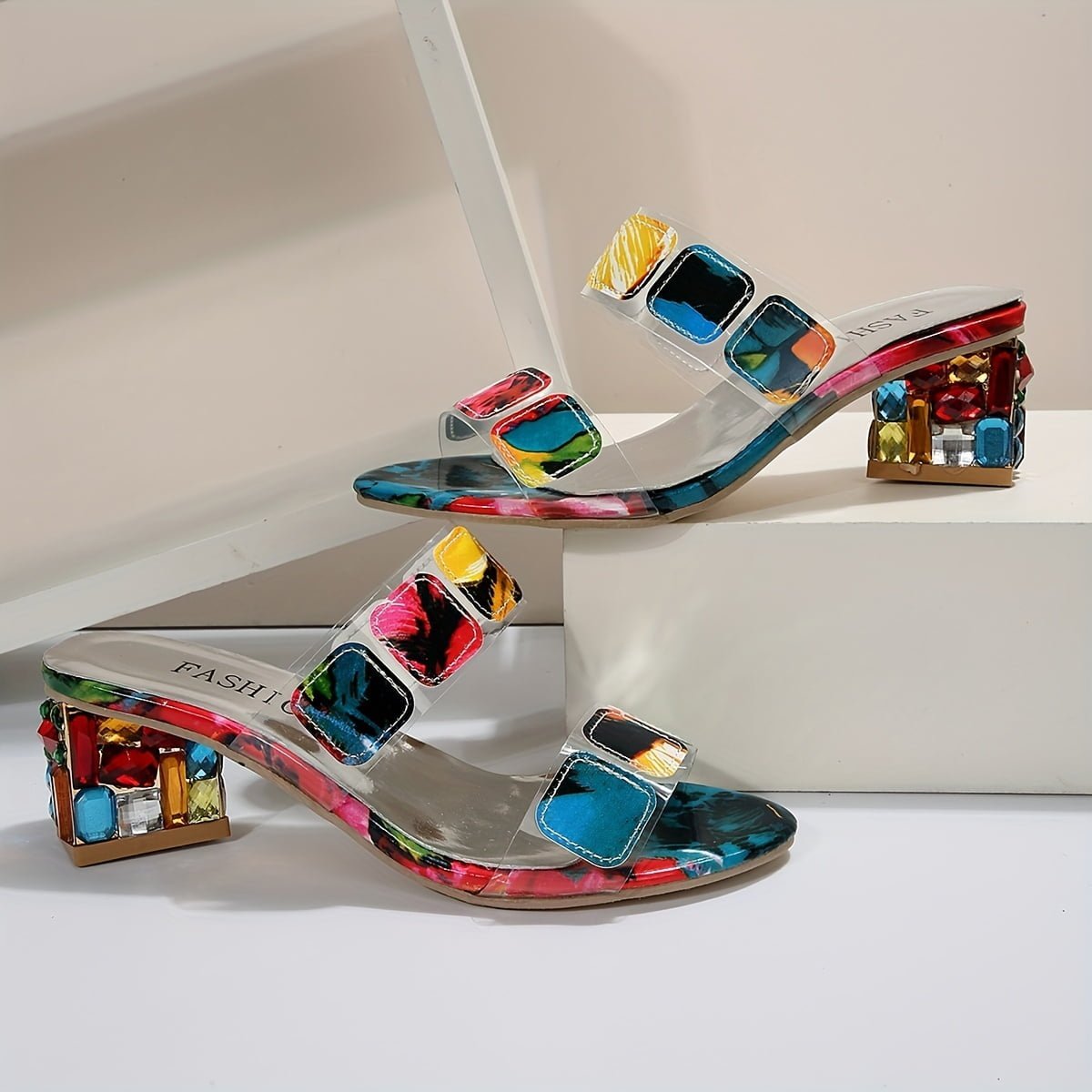 12 / Multi Colour