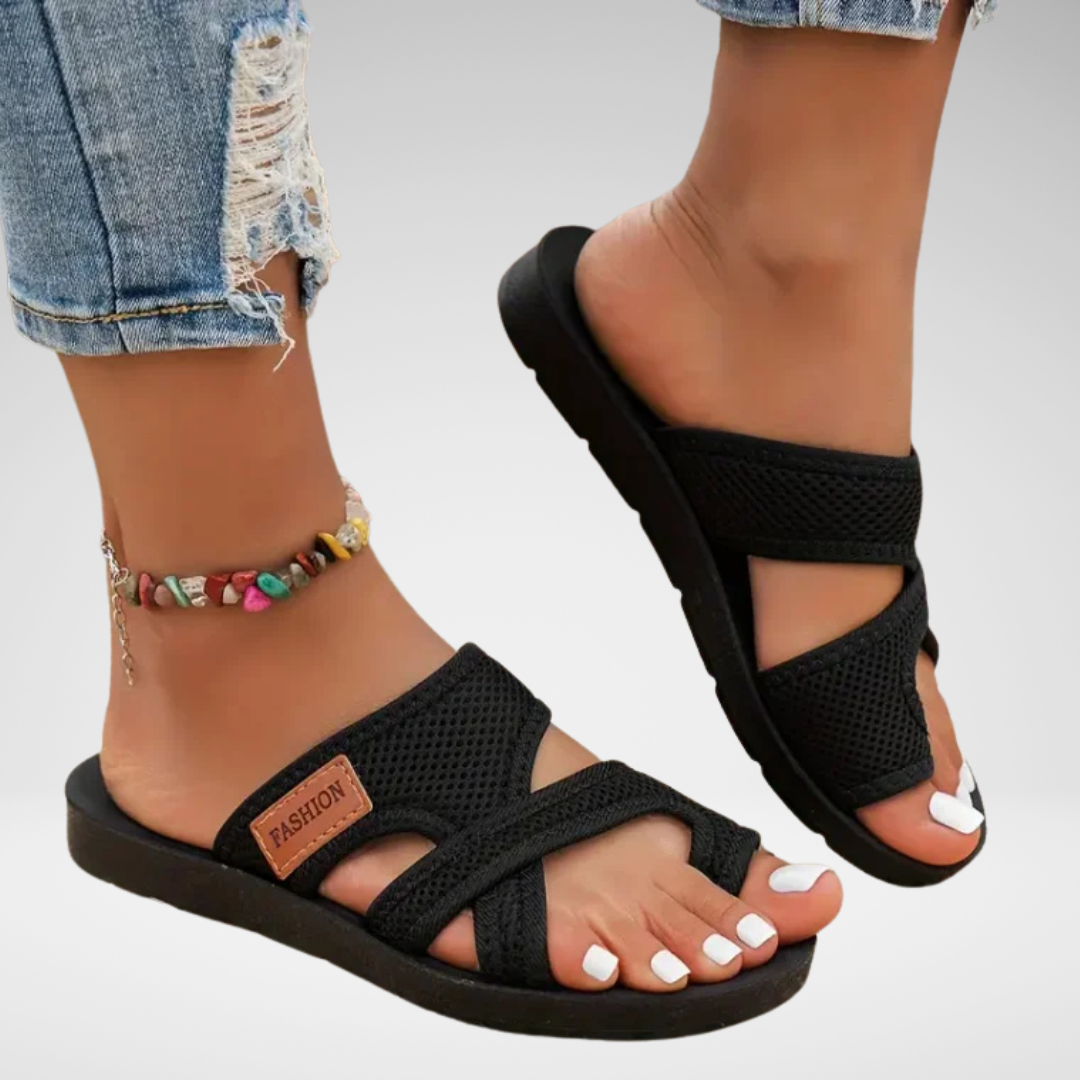 Black / 12
