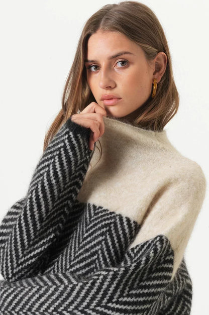 Gia | Luxury Cashmere Turtleneck Jumper