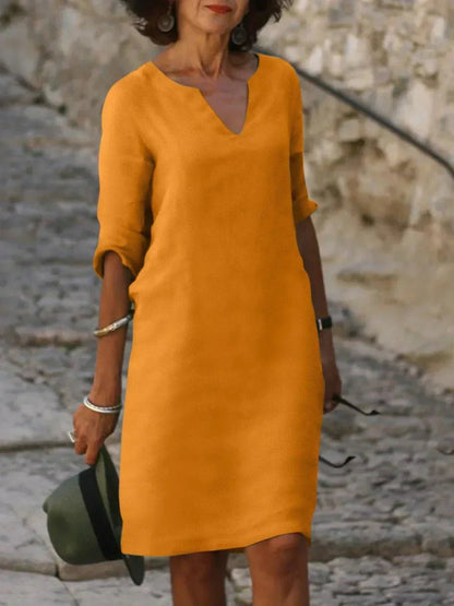 Lola - Relaxed V-Neck Dress - Alira - Boutique