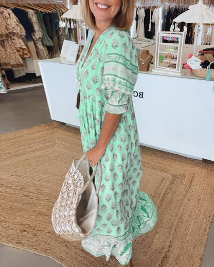 Mana | Chic Floral V-Neck Dress - Alira - Boutique