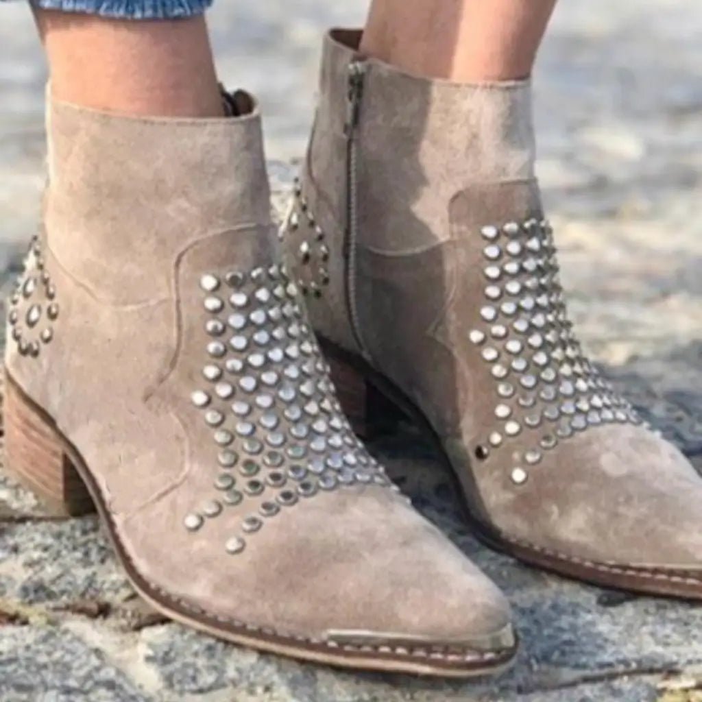 Raya - Elegant Boots - Alira - Boutique