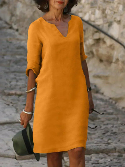 Lola - Relaxed V-Neck Dress
