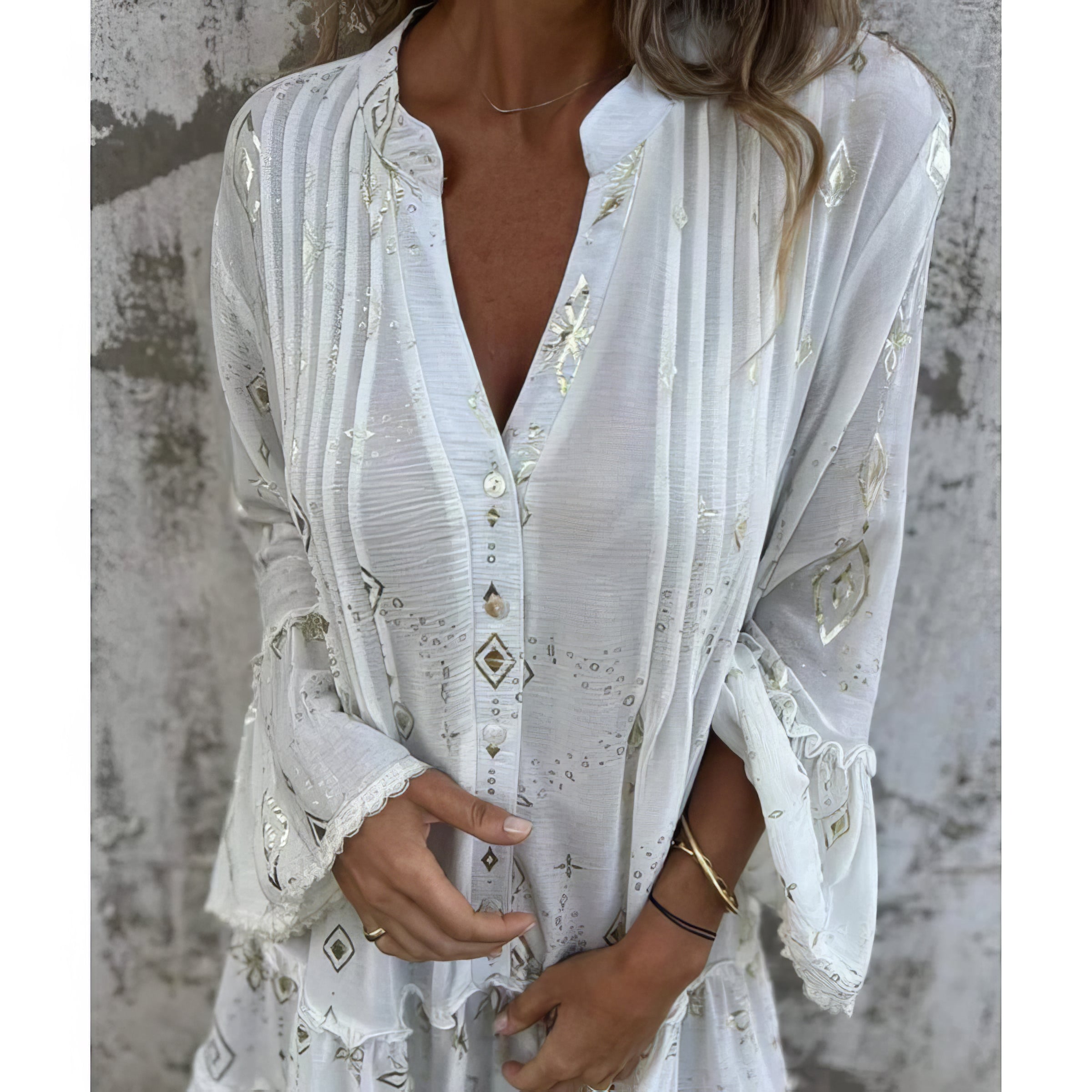 White (Almost sold out) / 4XL (20-22)